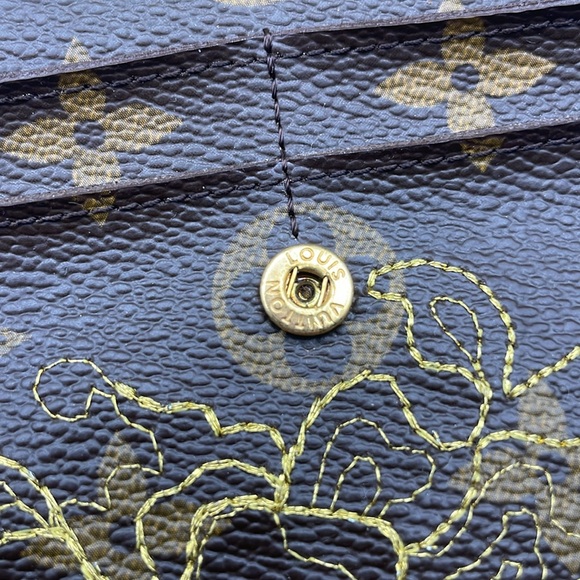 LOUIS VUITTON 2007 - Picture 12 of 16